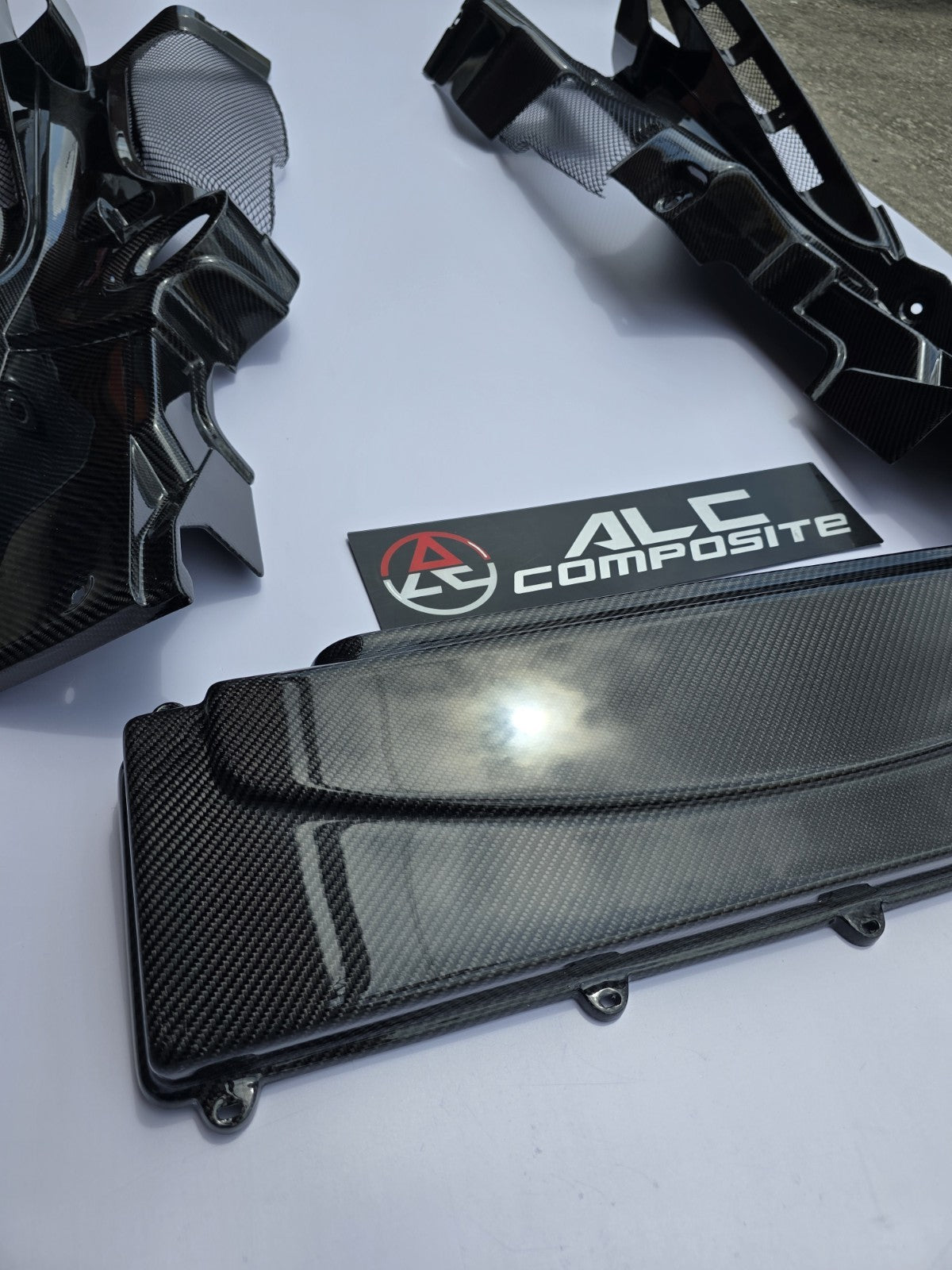 Fit For 07-15 Audi R8 V8/V10 Coupe Dry Carbon Fiber Rear Engine Bay Cover Kit