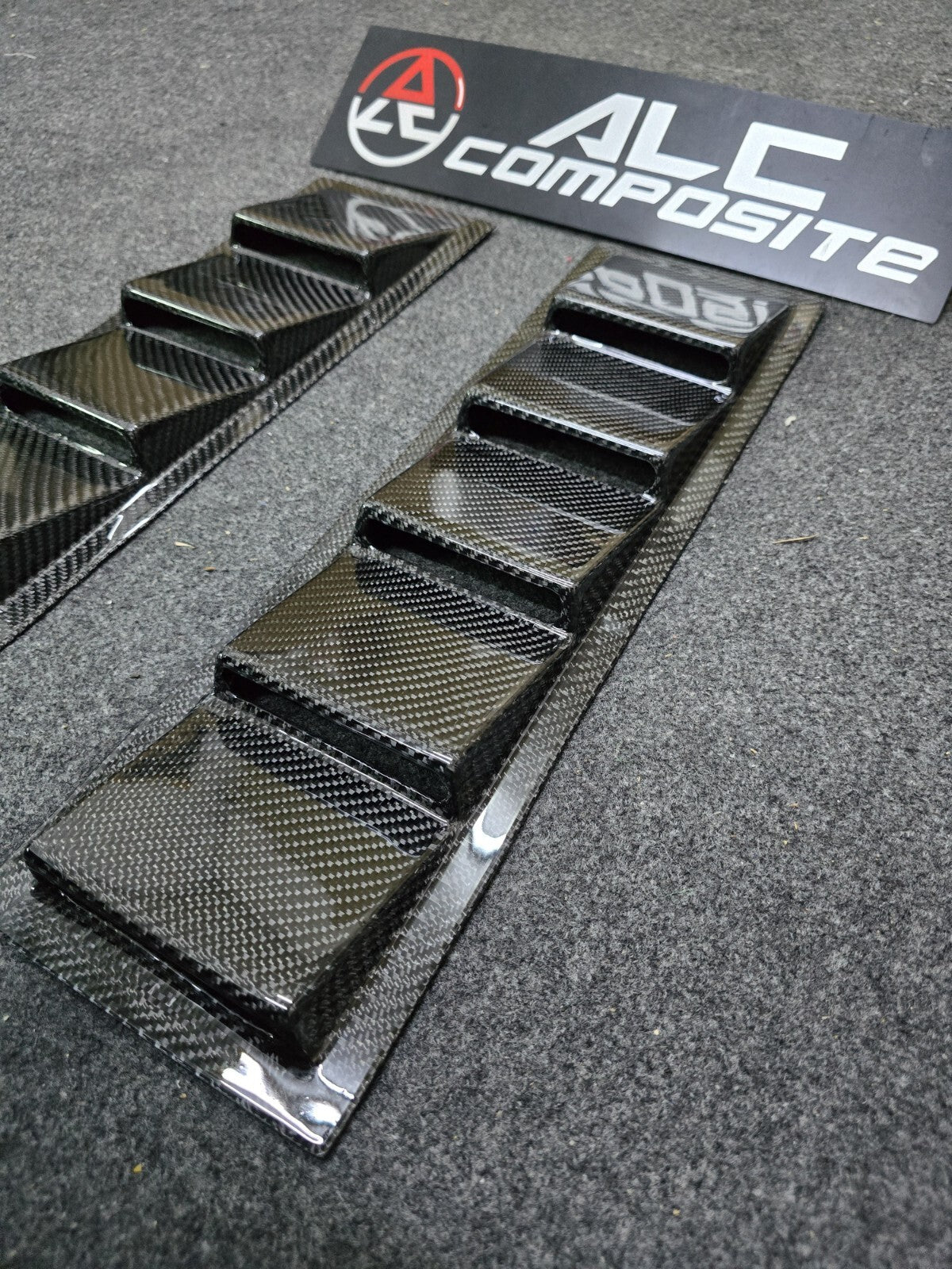 ALC Composite Carbon Fiber Universal/S2000 Hood/Fender Louvre Vents (Pair)