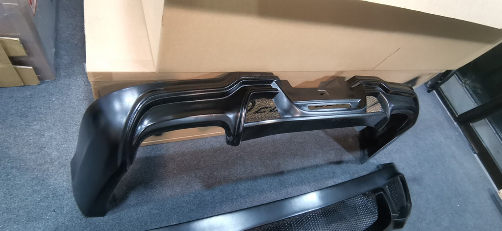 Fit For Infiniti V36 G25 G35 G37 Q40 Sedan Front and Rear skirt Wald design FRP