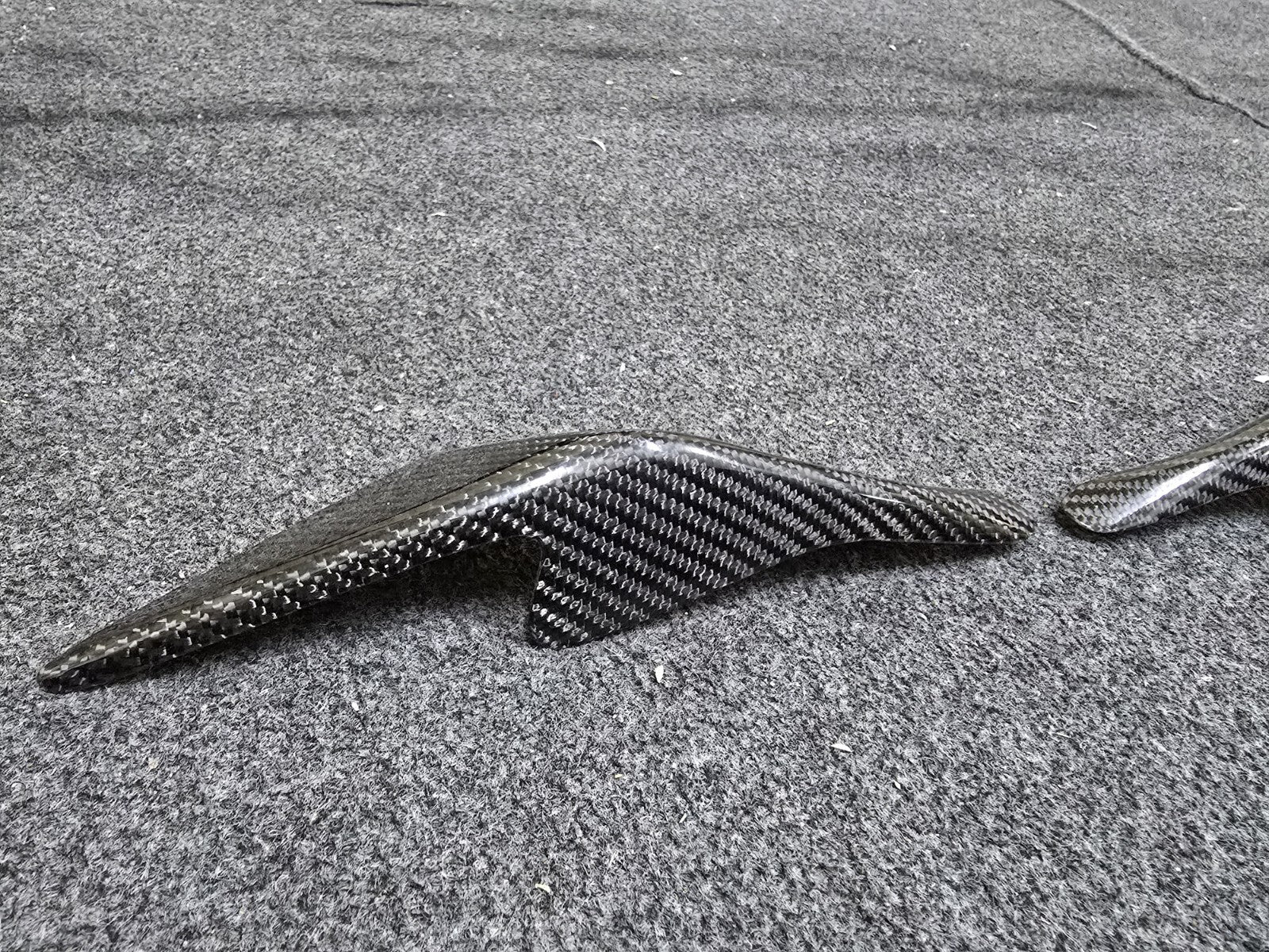 Carbon Fiber Tail Sliders fit for BMW S1000RR '19-'22 & M1000RR '21-'22