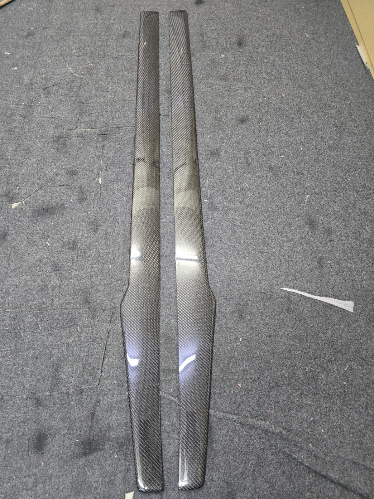 Fit For Audi TTRS MK2 Carbon Fiber Side Diffuser Extension Lip/Skirt ALC Design