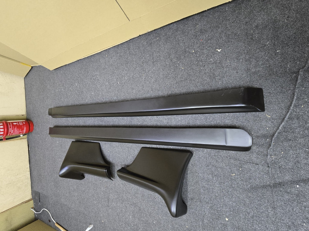 Fit For R32 GTR FRP SIDE SKIRT EXTENSIONS & SIDE POD (For non N1 side skirt))