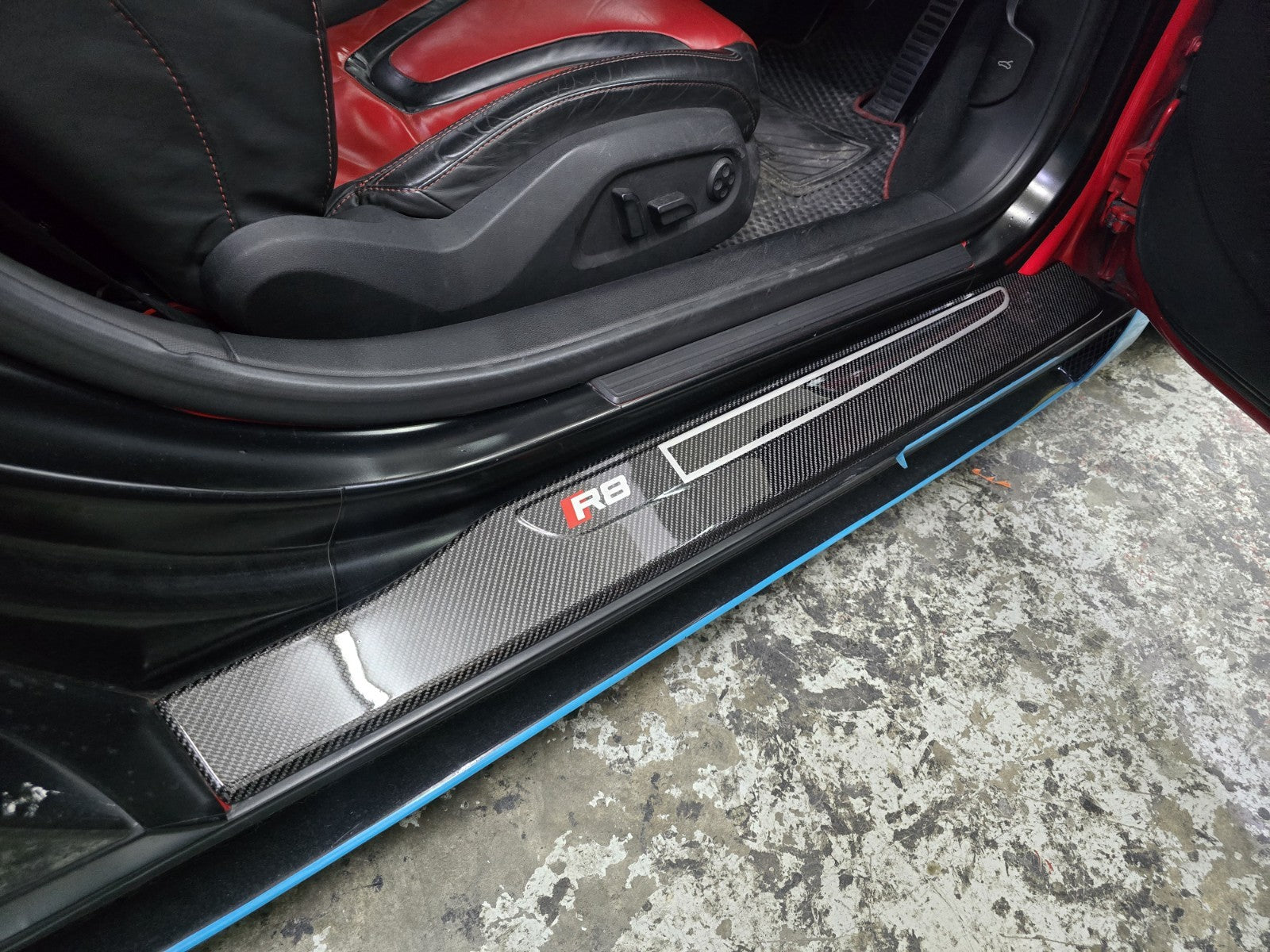 Fit For Audi R8 100% Carbon Fiber Outer Door Sill For Gen. 1 R8 2008-2015