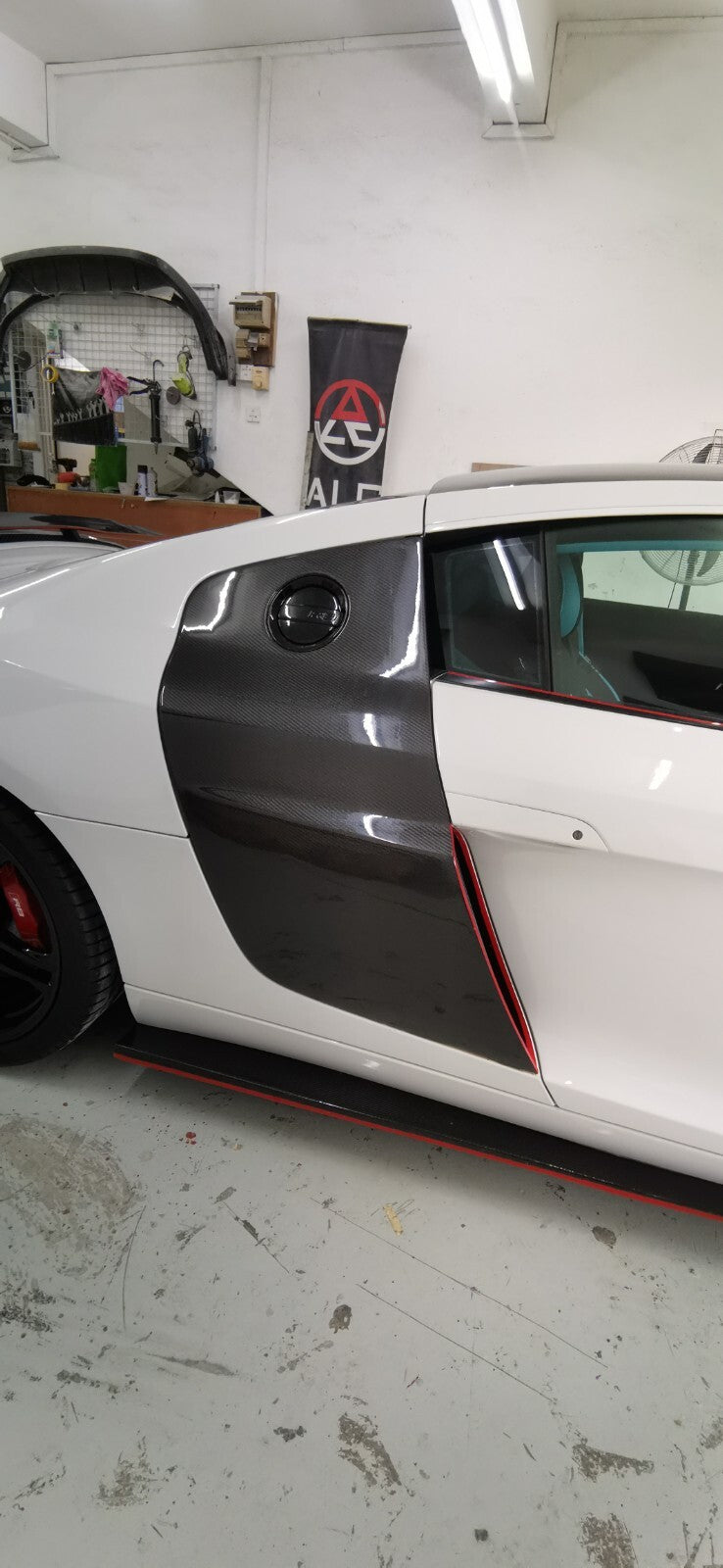FIT FOR AUDI R8 V8 & V10 COUPE 08-15 CARBON FIBRE SIDE BLADES (LEFT AND RIGHT)