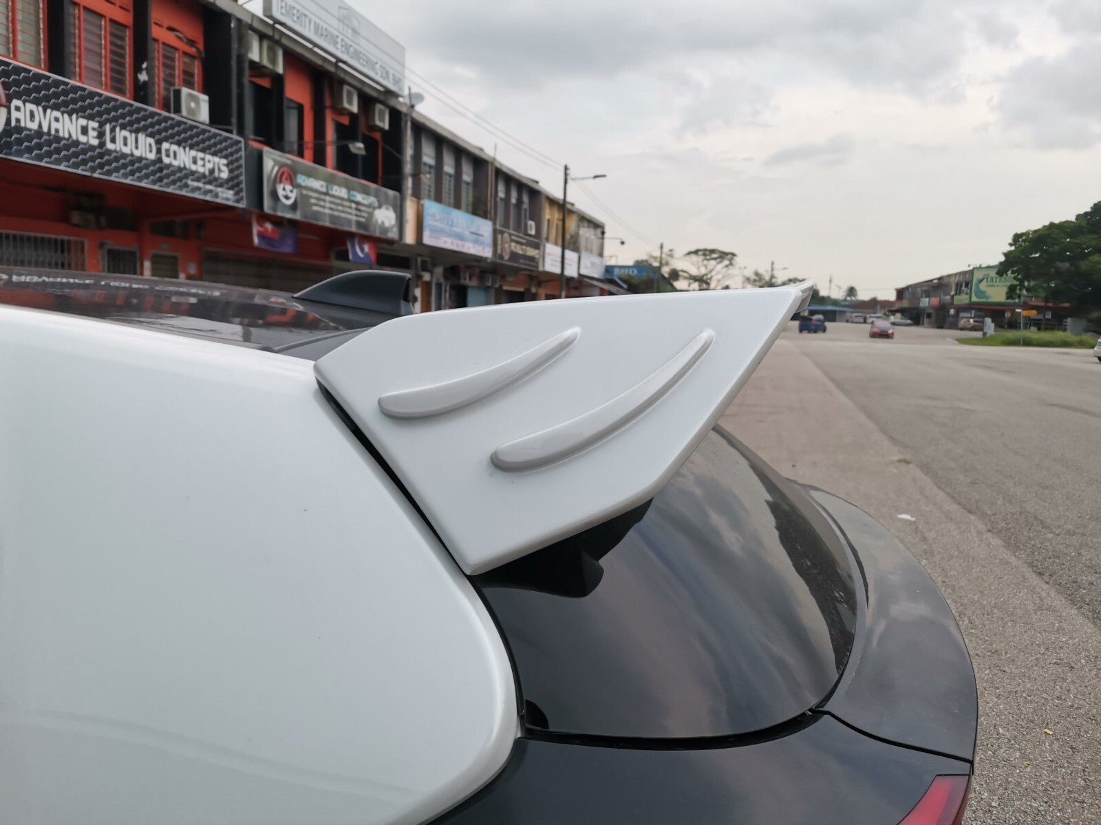 REAR BONNET SPOILER WING UNPAINTED FIT FOR TOYOTA GR YARIS GXPA16 TOM's STYLE