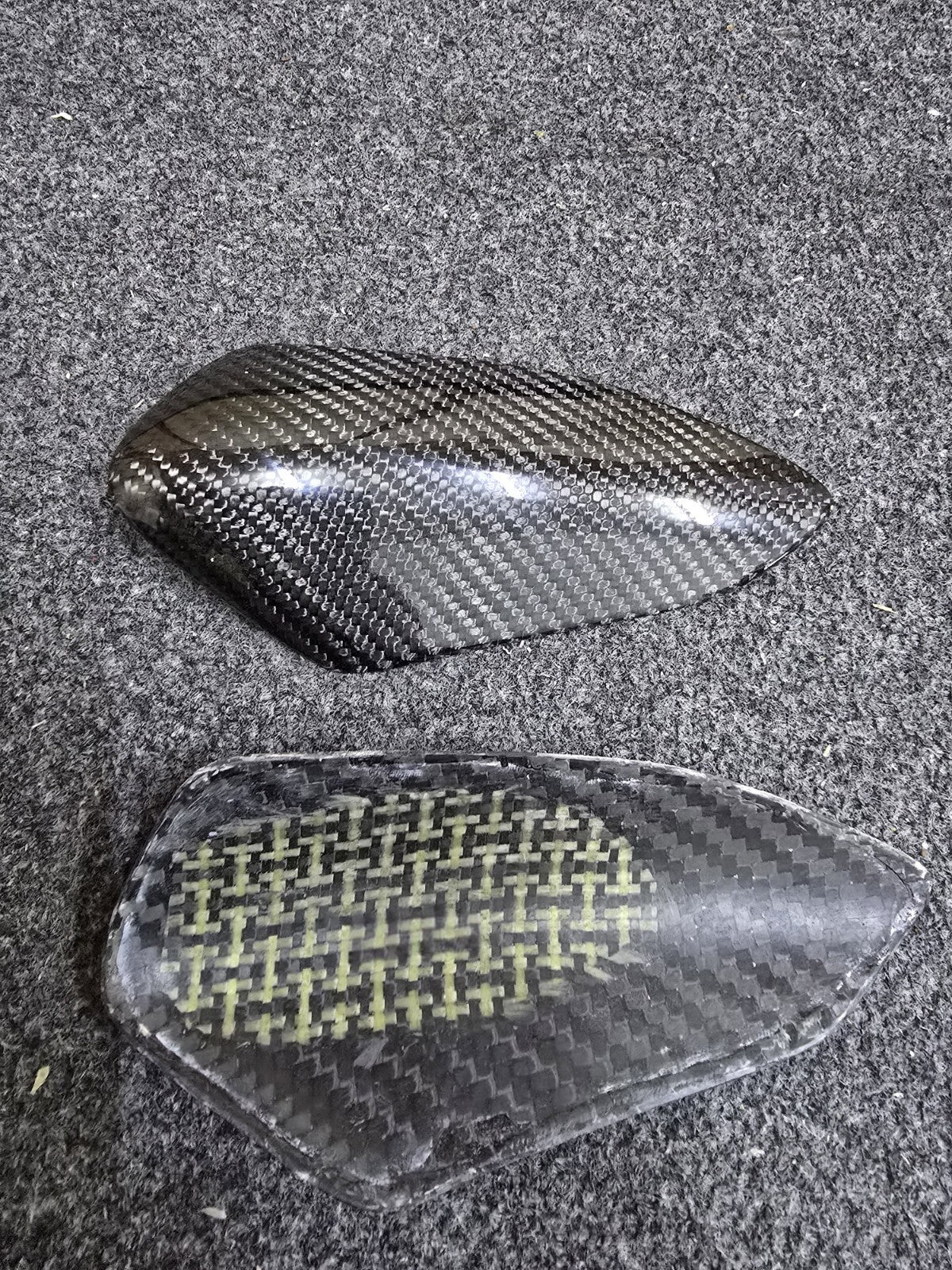 Carbon Fiber Tank Sliders fit for Yamaha YZF-R6 ('17-)