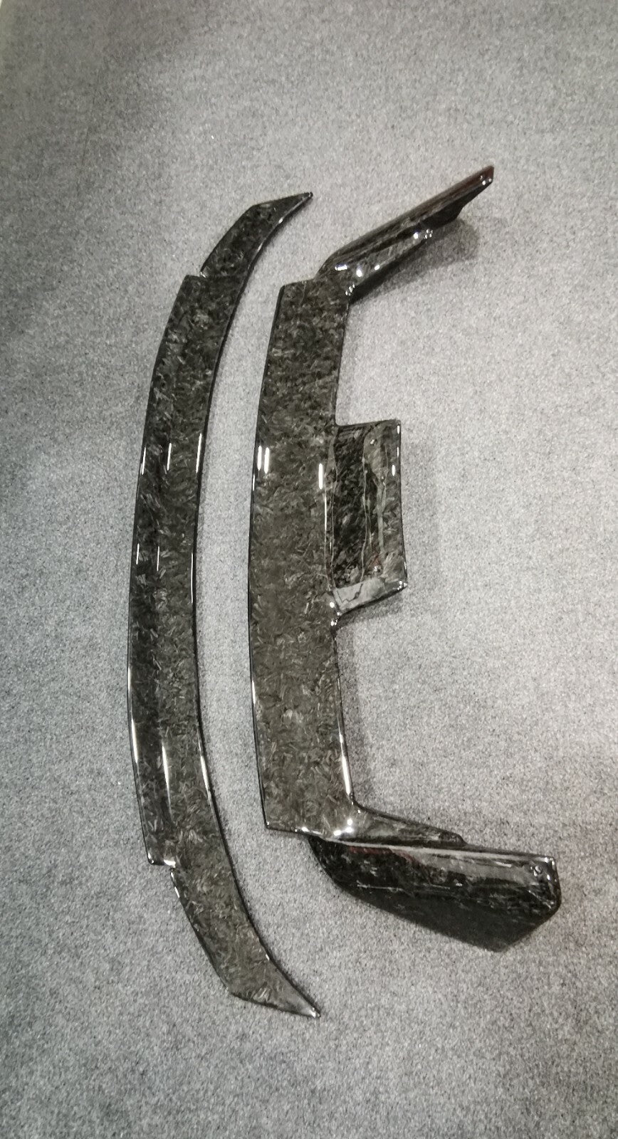 Fit For Toyota GR Yaris Carbon Fiber/Forged Carbon Fiber Center Rear Spoiler