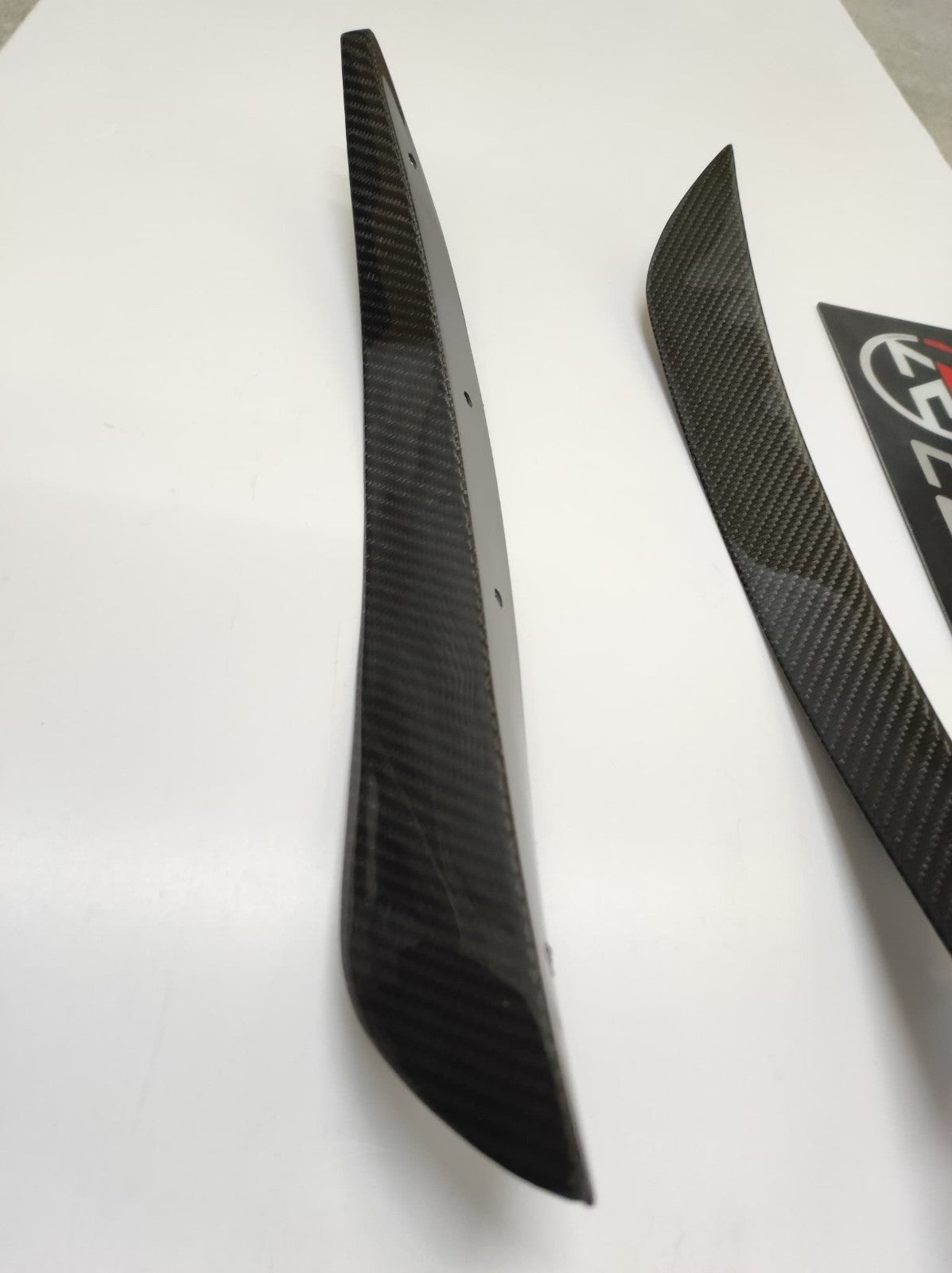 Fit For Audi R8 Gen 1 2008-2015 Front Bumper ALC Carbon Fiber Canard