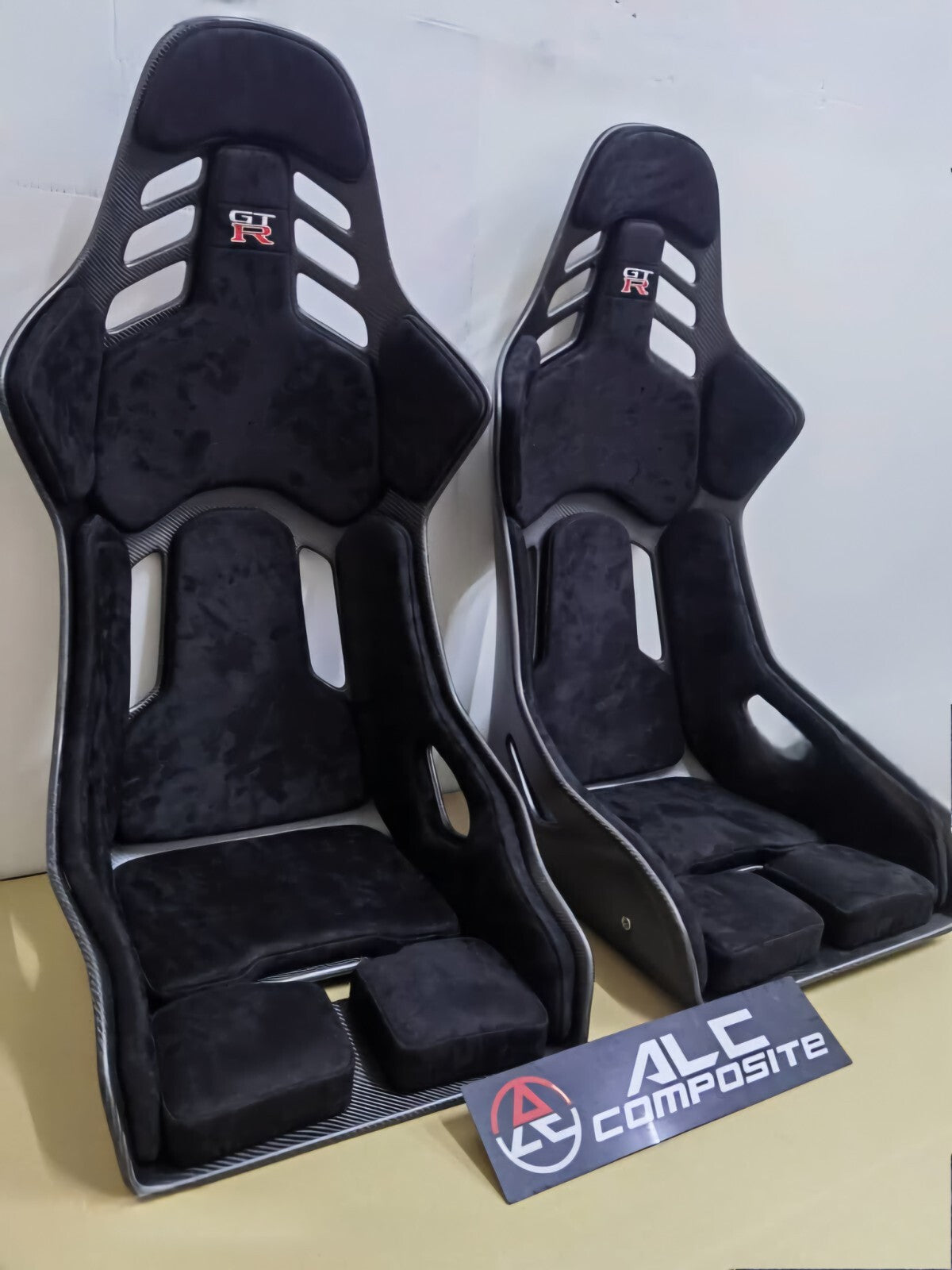 Dry Carbon Fiber Lightweight Bucket Seat With Padding & Bracket Harness 2pc 1set
