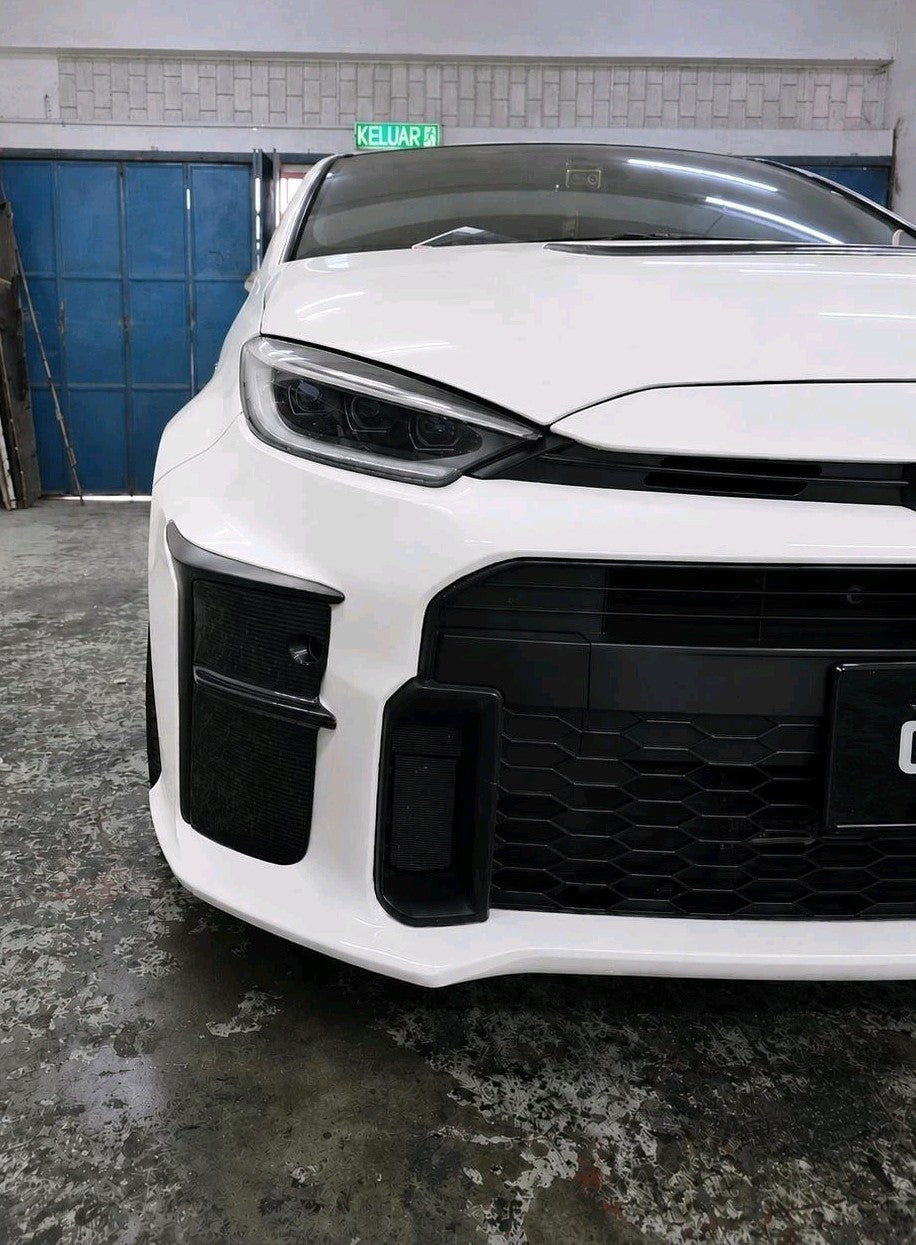 Fit For GR Yaris GXPA16 Carbon Fiber Front Bumper Duct Cover / Fog Lamp Delete