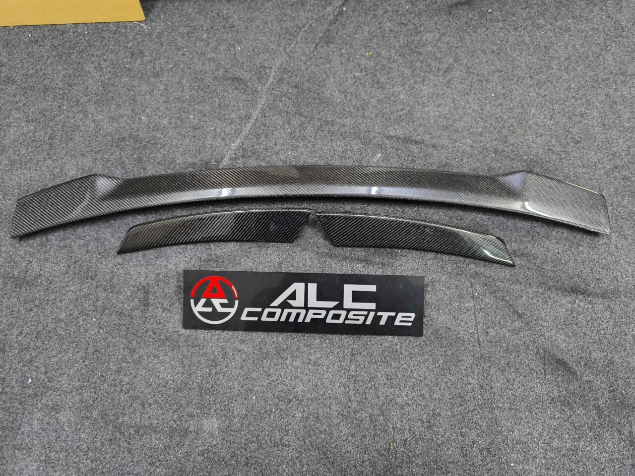 Fit for Audi R8 Coupe Gen. 1 2008-2015 Carbon Fiber Rear Trunk Spoiler 3pc Set