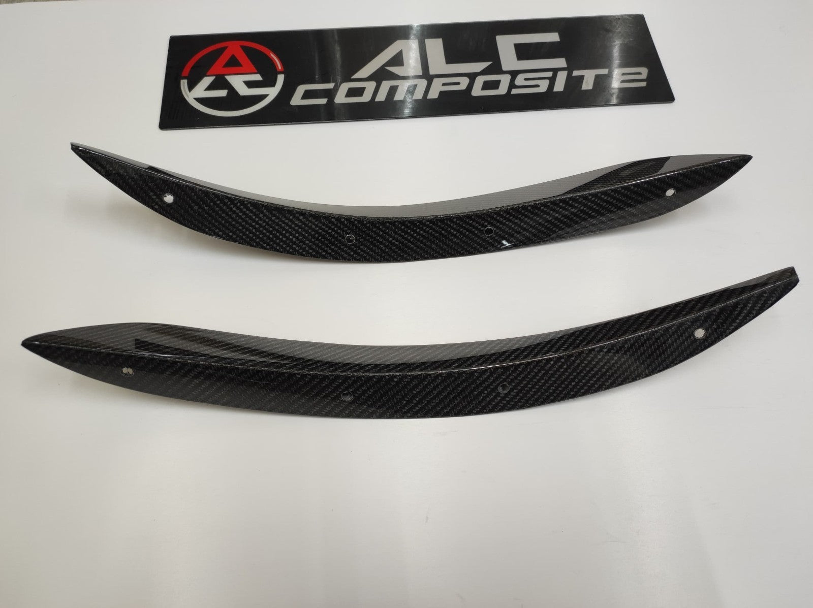 Fit For Audi R8 Gen 1 2008-2015 Front Bumper ALC Carbon Fiber Canard