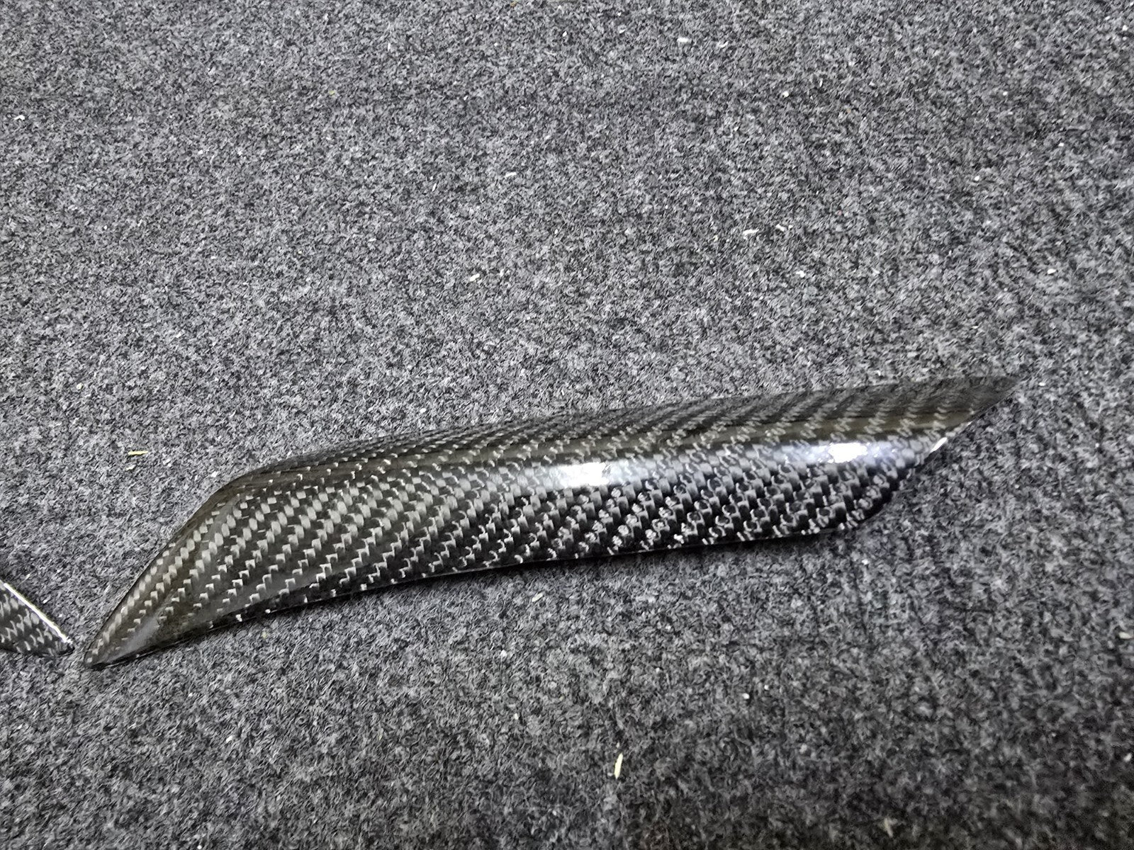 Carbon Fiber Tail Sliders fit for Yamaha YZF-R1/R1M 2019+