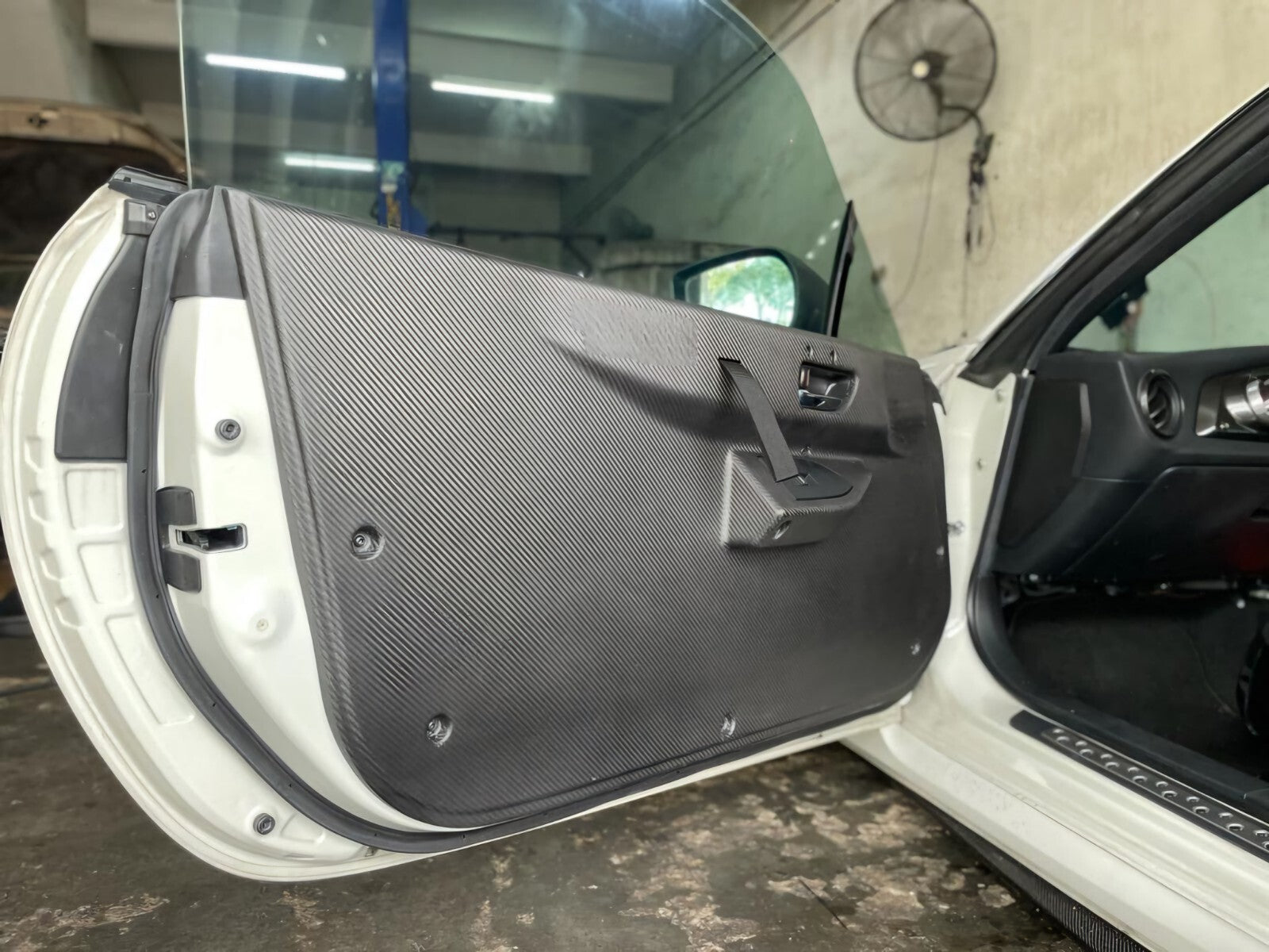 DRY CARBON DOOR TRIM FIT FOR TOYOTA GT86/FRS/BRZ ZN6
