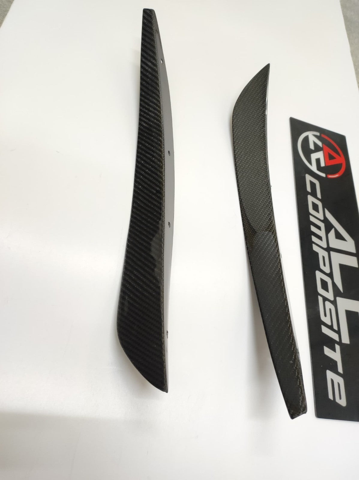 Fit For Audi R8 Gen 1 2008-2015 Front Bumper ALC Carbon Fiber Canard