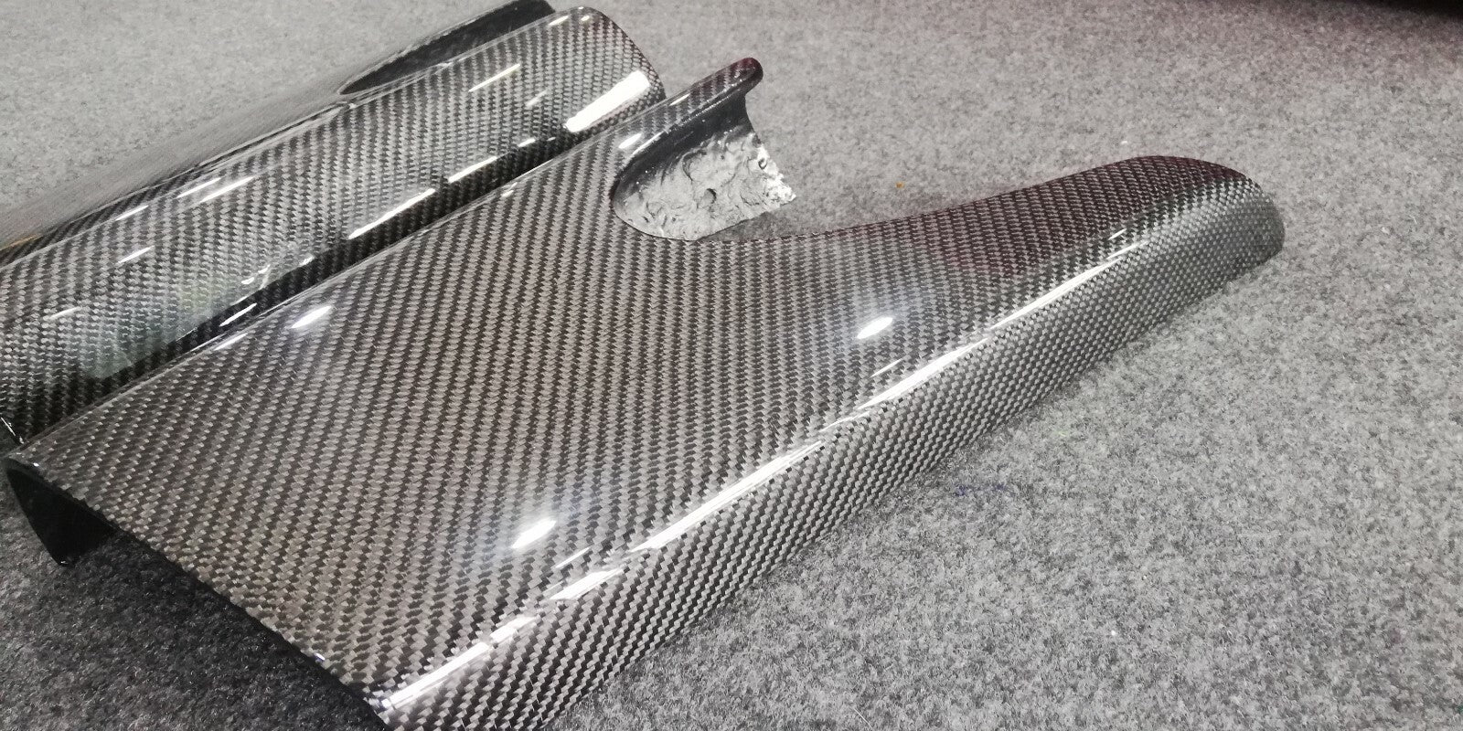 Fit For Nissan GTR rear bumper Carbon Fiber Rear Side Air Shroud