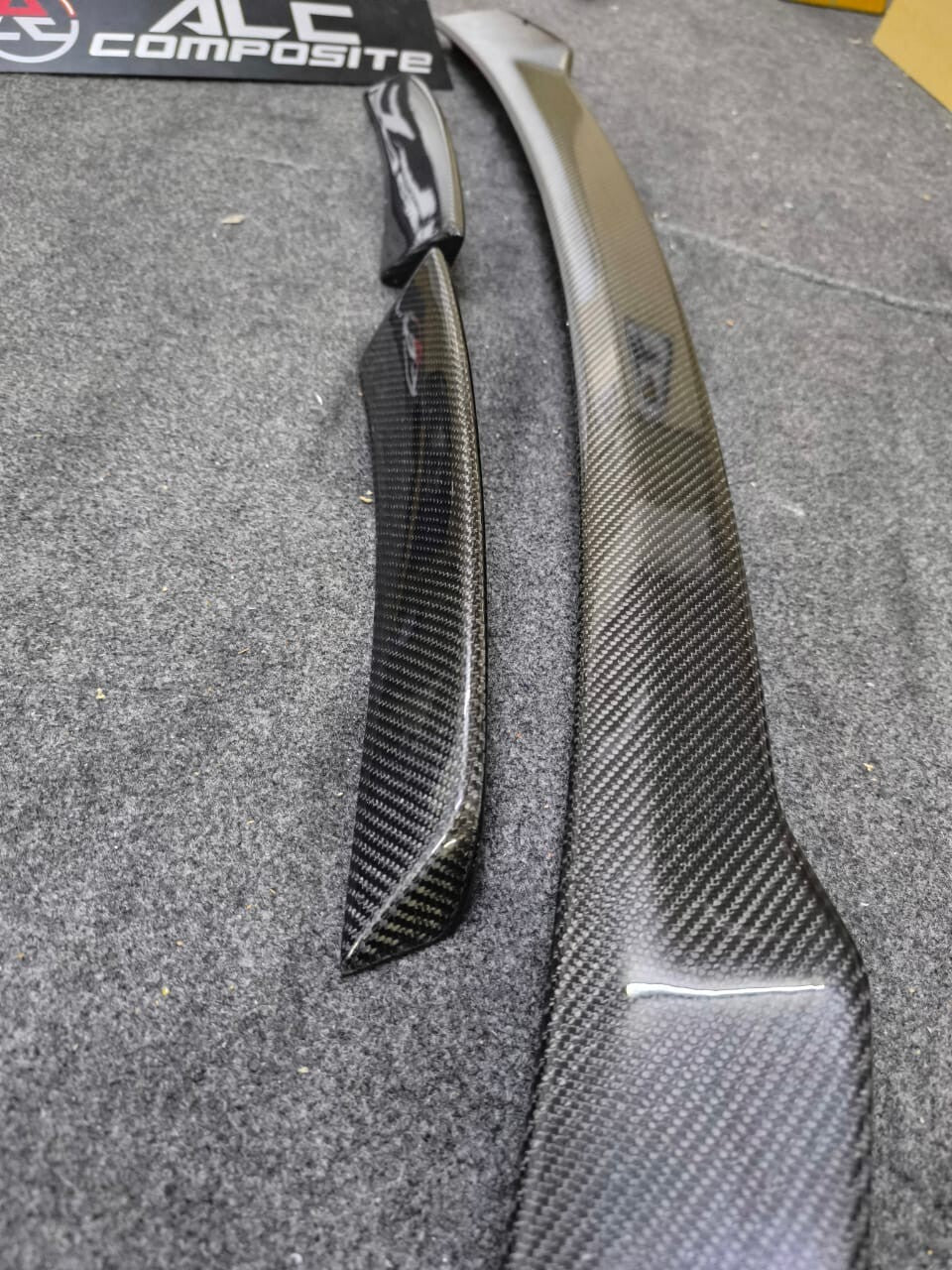 Fit for Audi R8 Coupe Gen. 1 2008-2015 Carbon Fiber Rear Trunk Spoiler 3pc Set