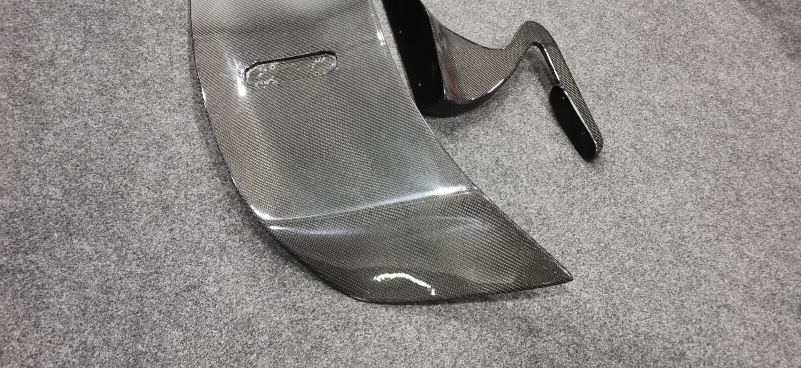 Carbon Fiber Swan Neck Rear Wing Fit For Nissan GTR R35 (FOR STOCK REAR BONNET)