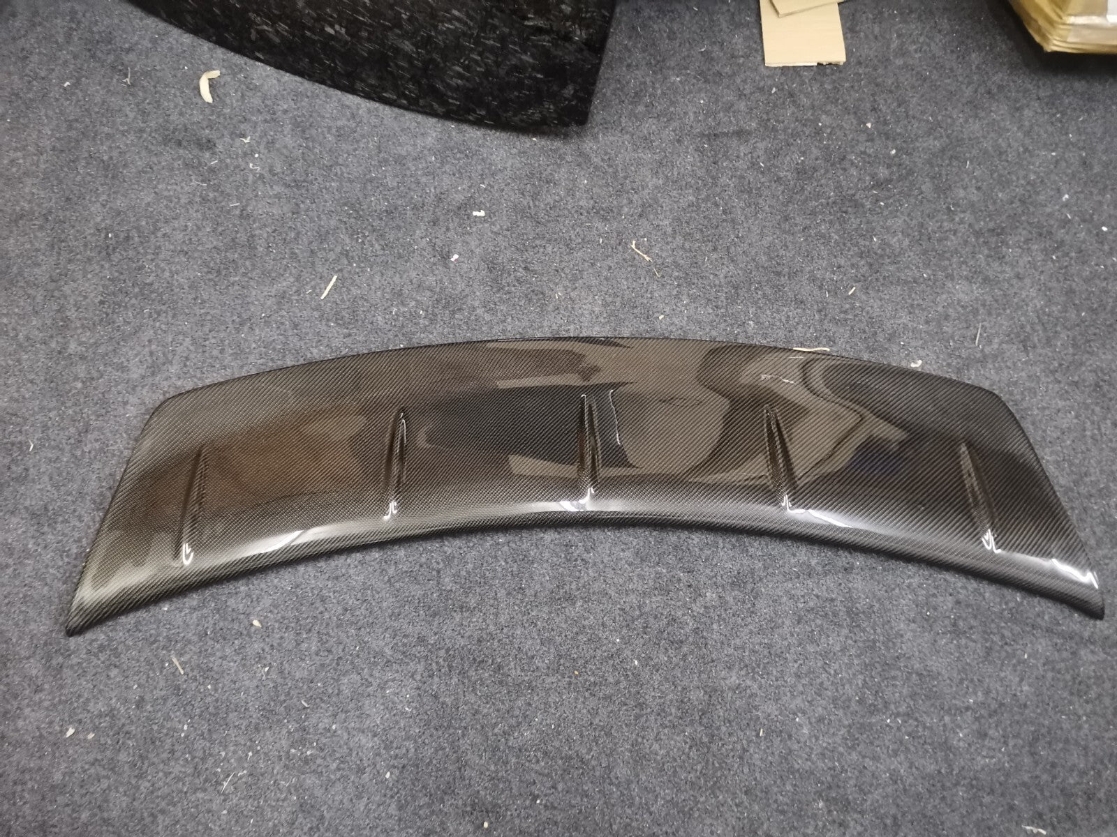 Fit For Nissan GTR R35 Carbon Fiber Rear wing Flap (Stick on to OEM Spoiler)