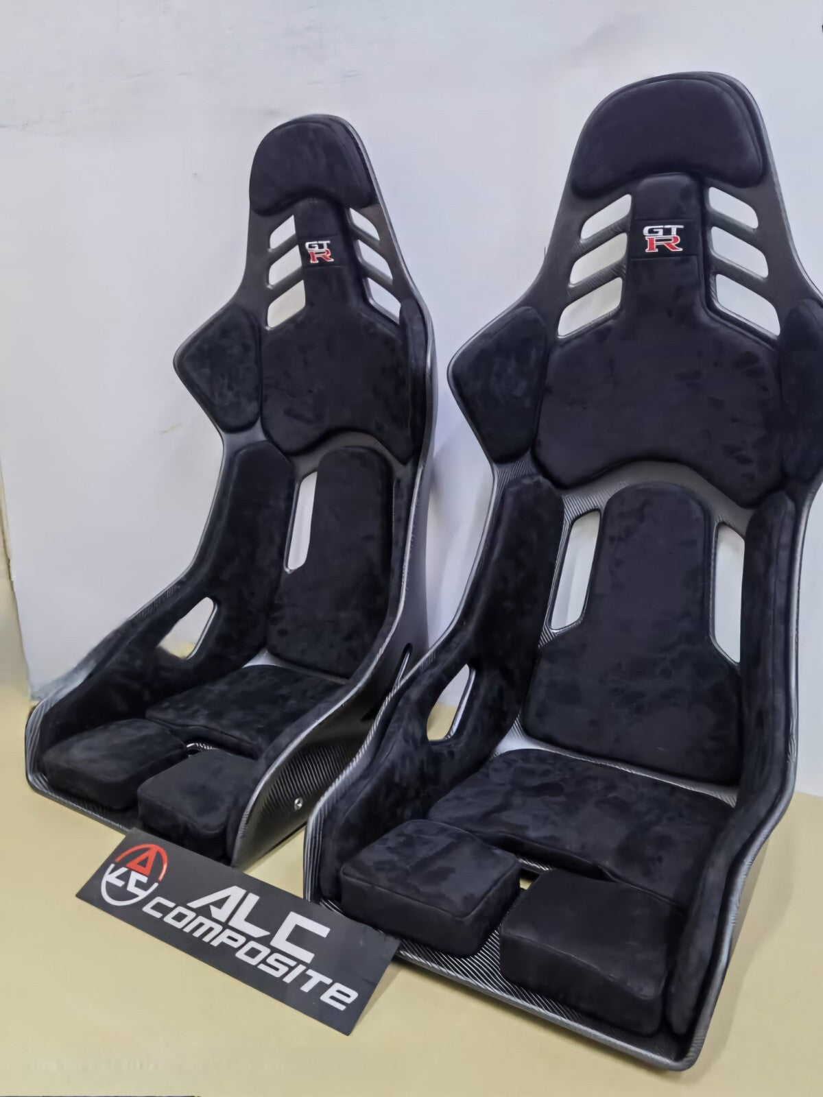 Dry Carbon Fiber Lightweight Bucket Seat With Padding & Bracket Harness 1pc