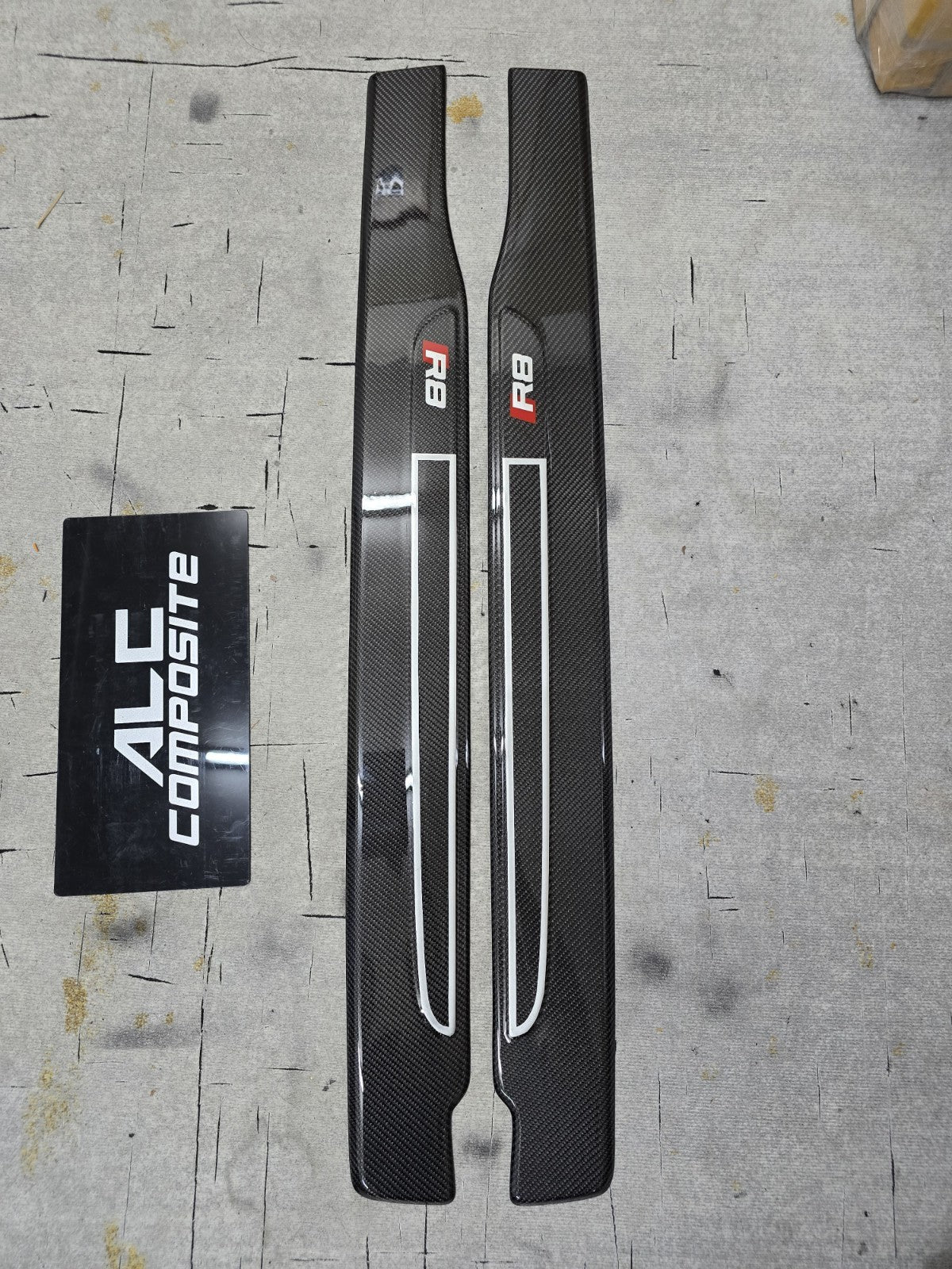 Fit For Audi R8 100% Carbon Fiber Outer Door Sill For Gen. 1 R8 2008-2015