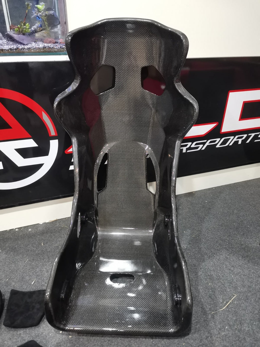 Carbon Fiber Full Bucket Seat With Padding & Side Mount bracket RMS style 2pc