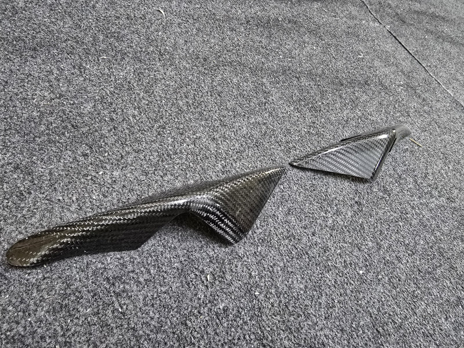 Carbon Fiber Tail Sliders fit for BMW S1000RR '19-'22 & M1000RR '21-'22