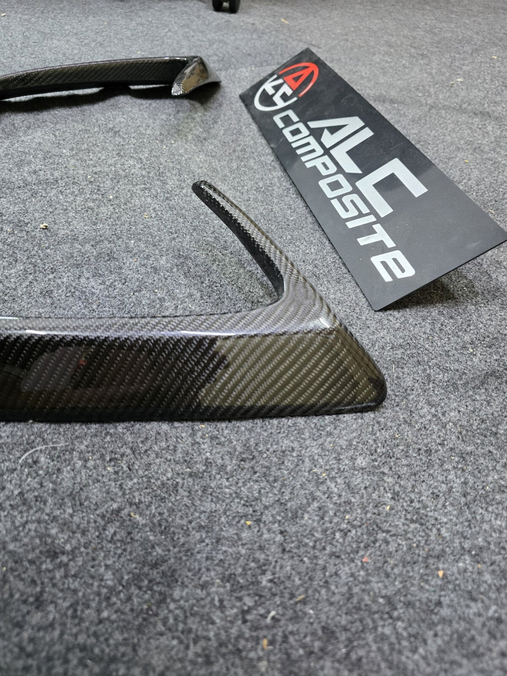 Rear Bumper Side Vents carbon fiber Trims Fit For Benz W205 C63 Coupe AMG 15-18