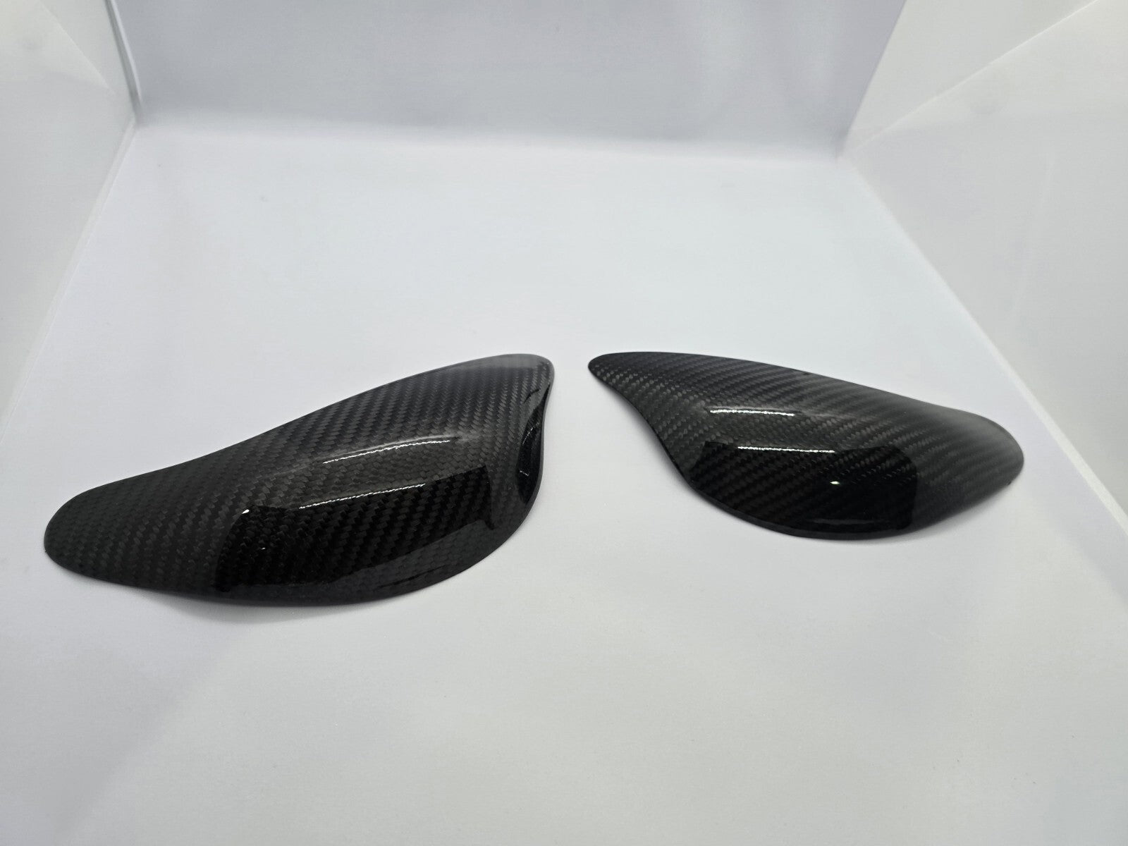 Carbon Fiber w/Kevlar Tank Sliders for Kawasaki ZX10R ('08-'10) & ZX6R ('09-)