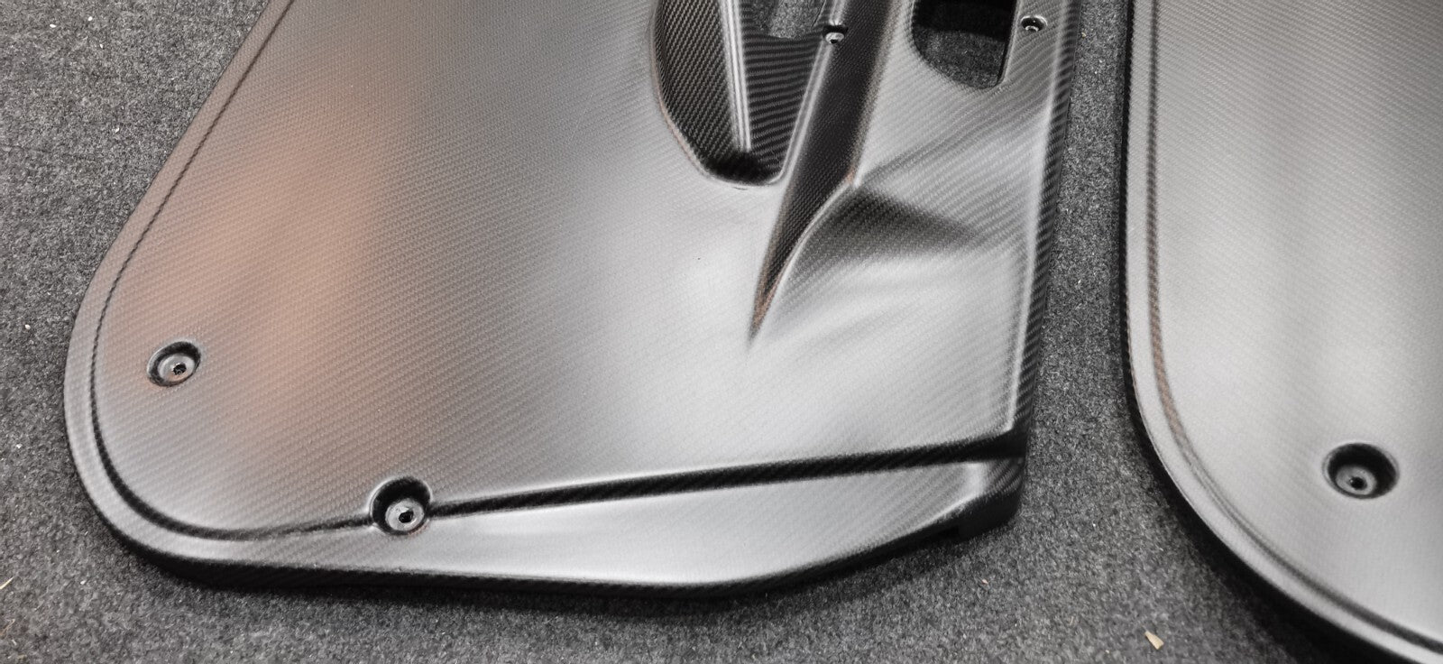 DRY CARBON DOOR TRIM FIT FOR TOYOTA GT86/FRS/BRZ ZN6