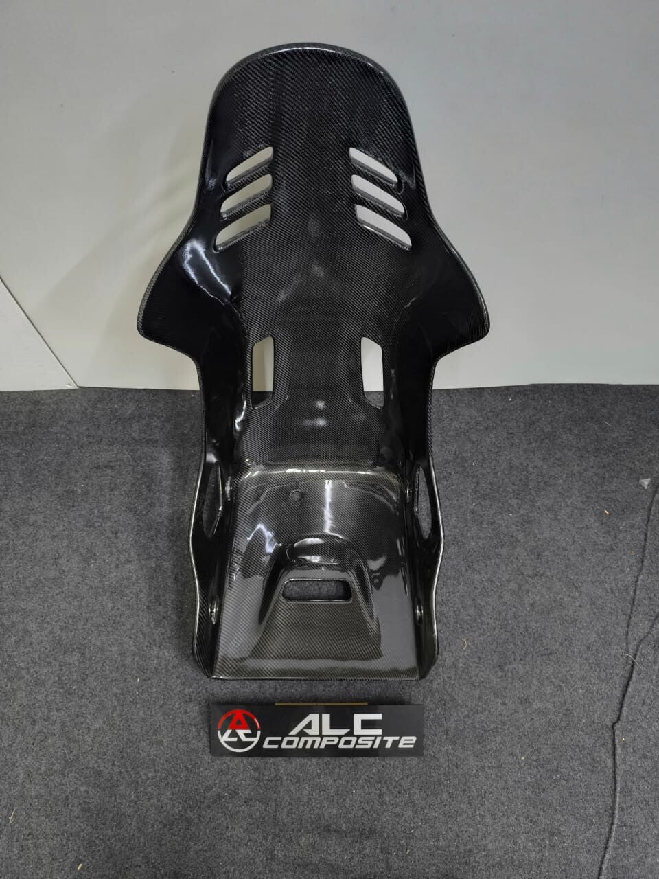 Dry Carbon Fiber Lightweight Bucket Seat With Padding & Bracket Harness 2pc 1set