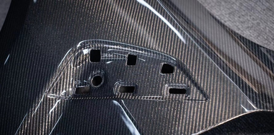 FIT FOR BMW MOTORSPORT DRY CARBON FIBER LIGHTWEIGHT FRONT FENDER - G82 M4