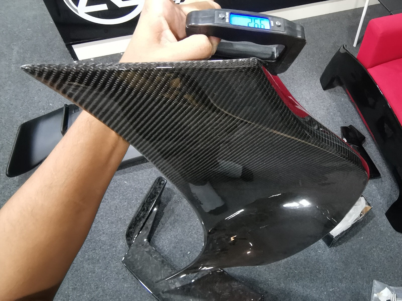 09-20 Fit For Nissan GTR R35 Ducktail Carbon Fiber Spoiler Lid