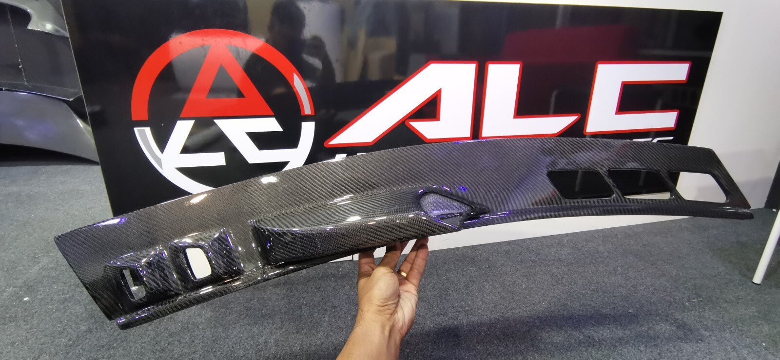 Fit For Honda Civic FD2R Front Window Intake Cover Race Track Visor (RHD)
