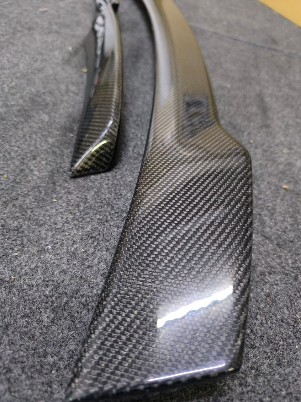 Fit for Audi R8 Coupe Gen. 1 2008-2015 Carbon Fiber Rear Trunk Spoiler 3pc Set