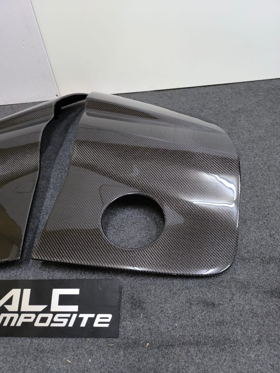 FIT FOR AUDI R8 V8 & V10 COUPE 08-15 CARBON FIBRE SIDE BLADES (LEFT AND RIGHT)