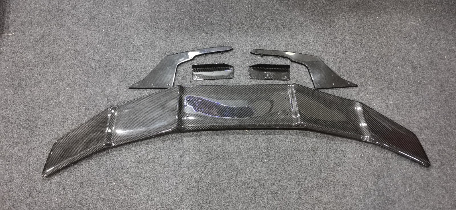 Universal Carbon Swan Neck GT Wing