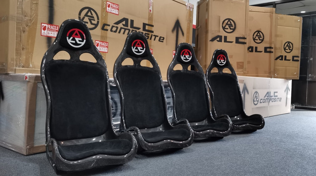 Dry Carbon Fiber Bucket Seat With Suede Padding 1pc (UPS EXPRESS SHIPPING)