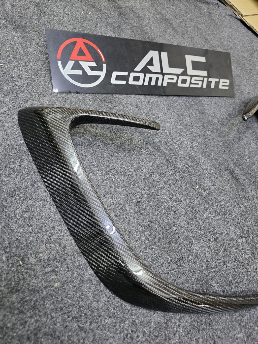 Rear Bumper Side Vents carbon fiber Trims Fit For Benz W205 C63 Coupe AMG 15-18