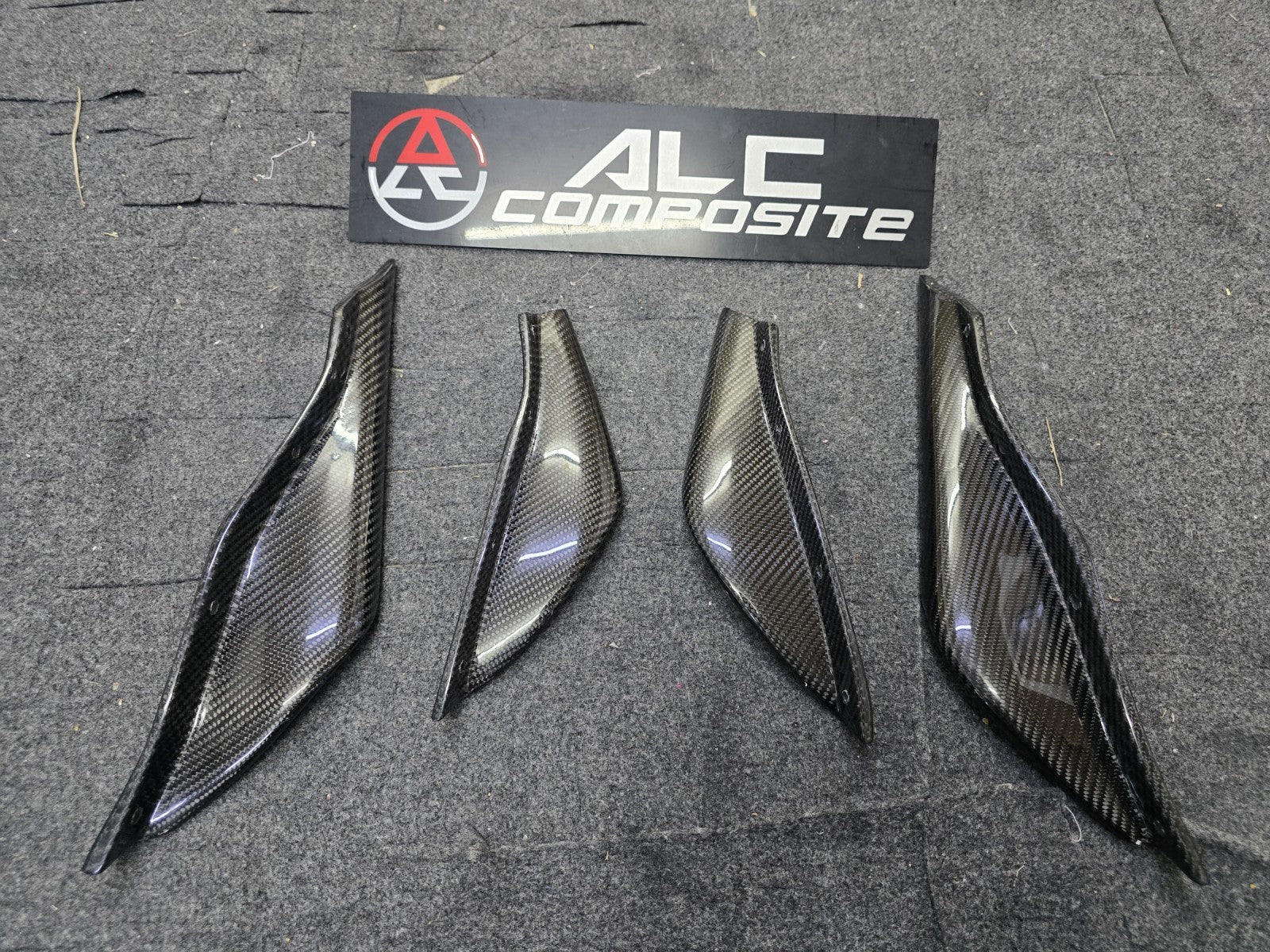 Fit For Audi TTRS MK2 8J Carbon Fiber Front Bumper Canard 4pcs Set (Screw on)
