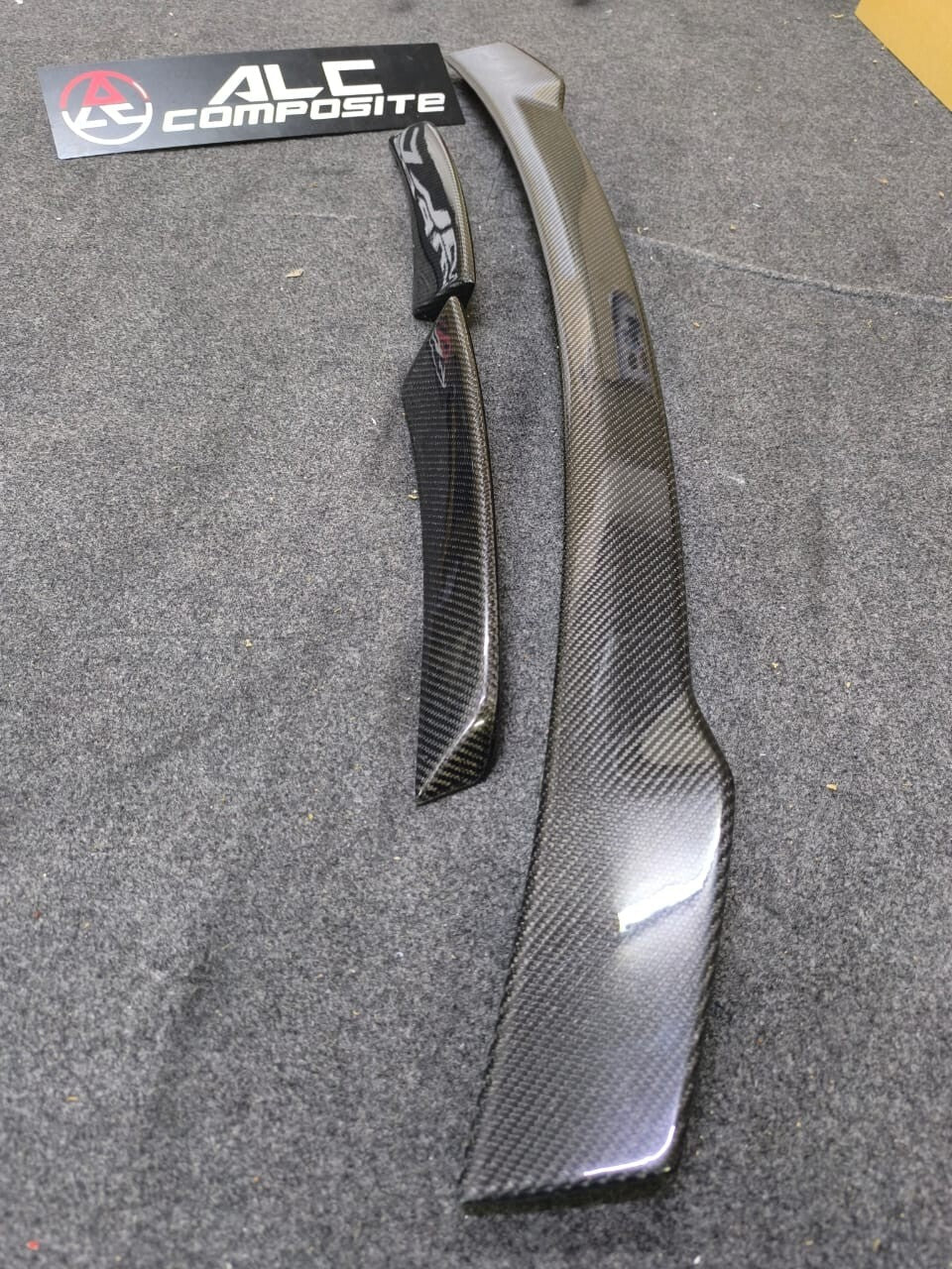 Fit for Audi R8 Coupe Gen. 1 2008-2015 Carbon Fiber Rear Trunk Spoiler 3pc Set