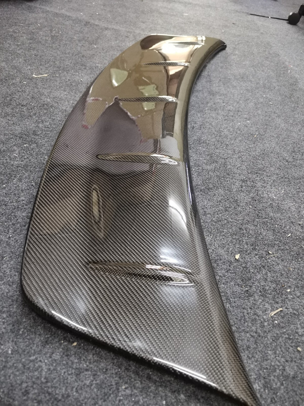 Fit For Nissan GTR R35 Carbon Fiber Rear wing Flap (Stick on to OEM Spoiler)
