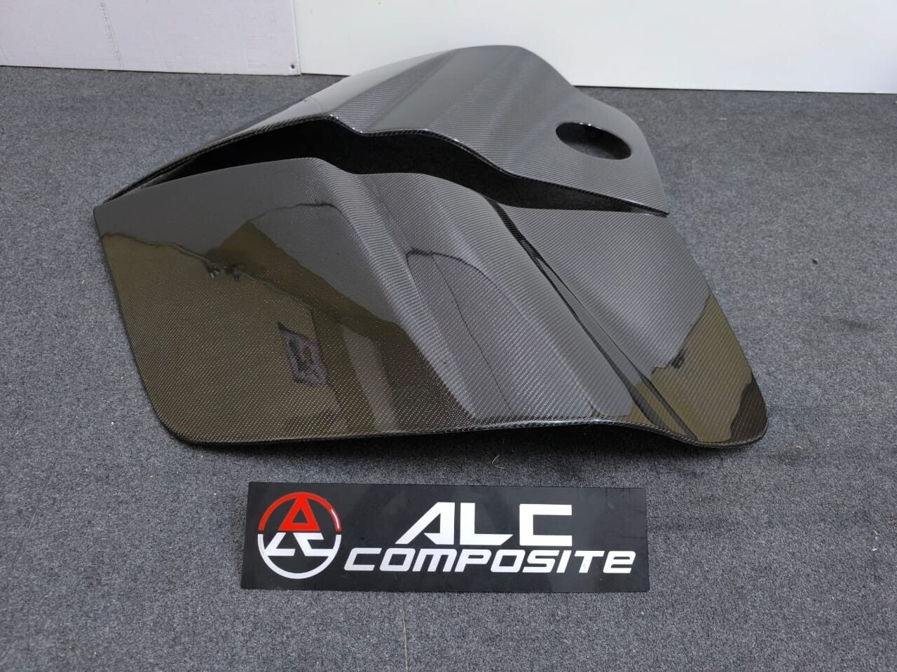FIT FOR AUDI R8 V8 & V10 COUPE 08-15 CARBON FIBRE SIDE BLADES (LEFT AND RIGHT)
