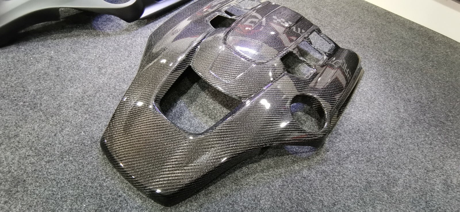 Fit For Maserati Ghibli(BASE/S)/LEVANTE(Base)/QuattroporteV6 Carbon Engine Cover