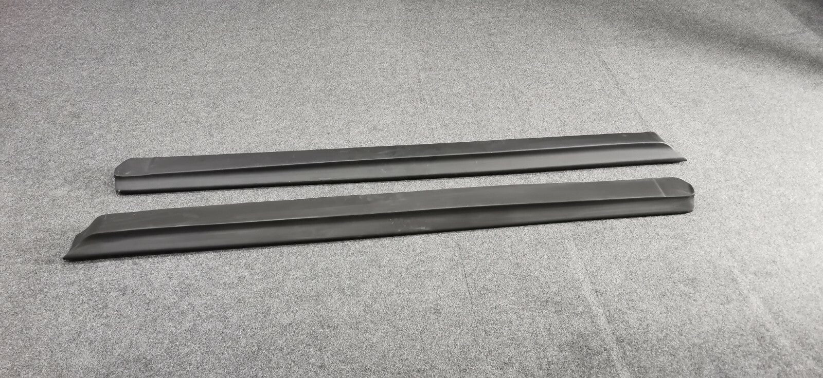 Fit For R32 GTR FRP SIDE SKIRT EXTENSIONS (For N1 side skirt only)