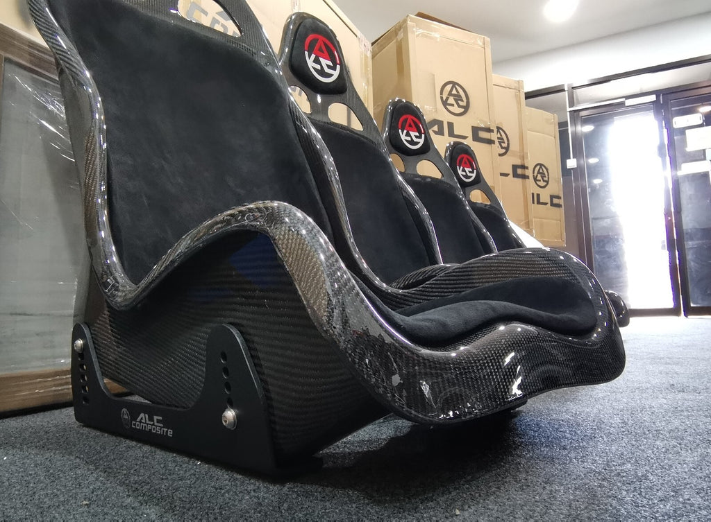 Dry Carbon Bucket Seat With Suede Padding 2pc (UPS EXPRESS SHIPPING)