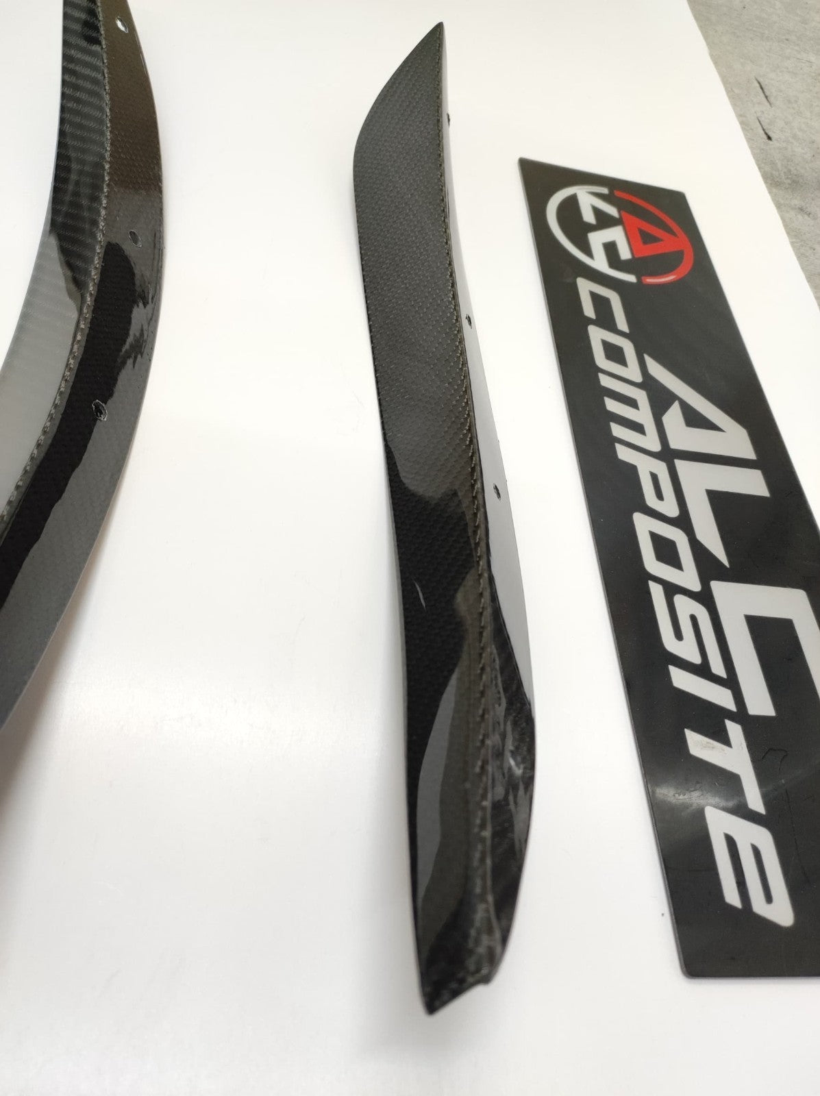 Fit For Audi R8 Gen 1 2008-2015 Front Bumper ALC Carbon Fiber Canard