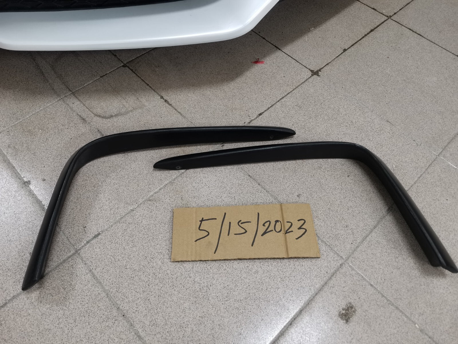 Fit For Audi TTRS MK2 8J Front Bumper FRP Non Painted L Canard Bumper Trim