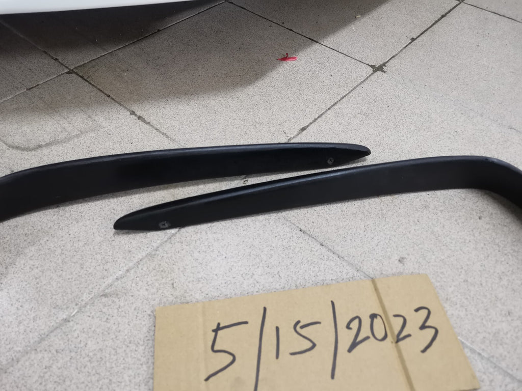 Fit For Audi TTRS MK2 8J Front Bumper FRP Non Painted L Canard Bumper Trim