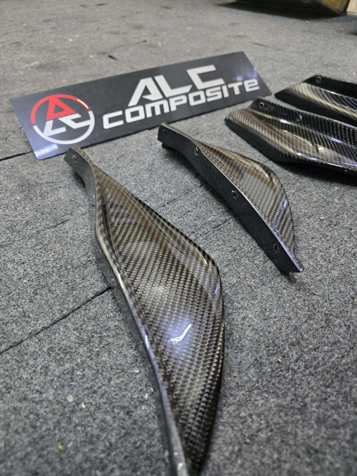Fit For Audi TTRS MK2 8J Carbon Fiber Front Bumper Canard 4pcs Set (Screw on)